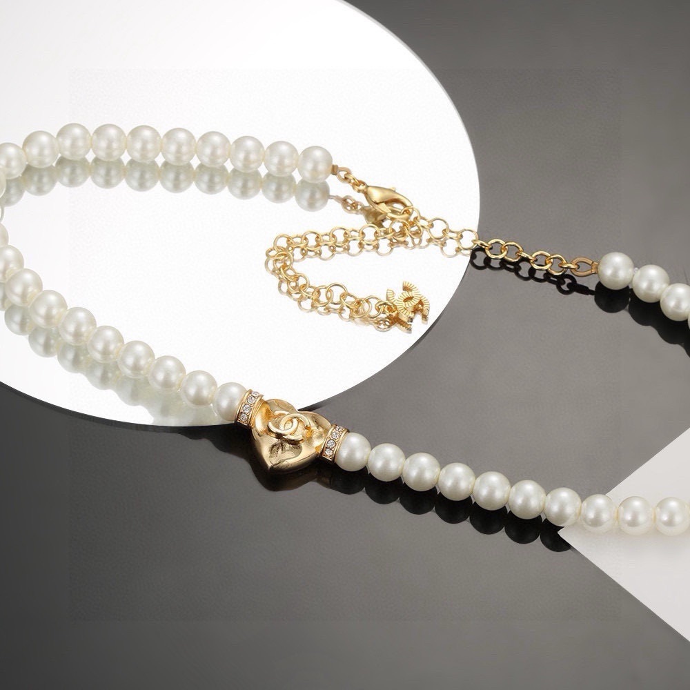 Chanel necklace - Picture 2 of 5